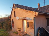 Eladó családi ház, Pécsett 19.9 M Ft, 3 szobás