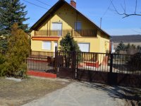 Kiadó családi ház, albérlet, Nagykovácsiban 626 E Ft / hó