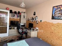 Eladó panellakás, Debrecenben 69.9 M Ft, 2+2 szobás