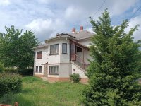 Eladó családi ház, Ajkán 49.5 M Ft, 5 szobás