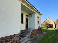 Eladó családi ház, Fertődön 46 M Ft, 3 szobás