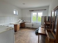 Eladó családi ház, Újfehértón 59.4 M Ft, 8 szobás