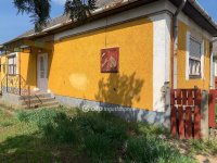 Eladó családi ház, Újfehértón 26 M Ft, 2 szobás