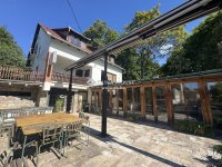 Eladó családi ház, Szentendrén 265 M Ft, 9 szobás