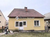 Eladó családi ház, Csetényben 39.9 M Ft, 3 szobás