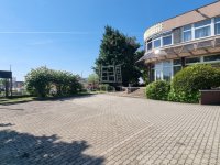Kiadó üzlethelyiség, Székesfehérvárott 390 E Ft / hó