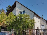 Eladó családi ház, Esztergomban 74.9 M Ft, 7 szobás