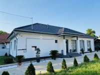 Eladó családi ház, Békéscsabán 89 M Ft, 3 szobás