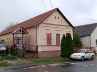 Eladó családi ház, Újpetrén 43.5 M Ft, 4 szobás