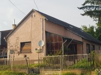 Eladó családi ház, Balatonkenesén, Fő utcában 49 M Ft