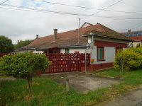 Eladó családi ház, Tiszakécskén 30.9 M Ft, 4 szobás