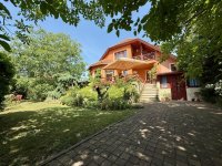 Eladó családi ház, Csopakon 149.9 M Ft, 5 szobás