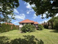 Eladó családi ház, Bakonybélben 114 M Ft, 4 szobás