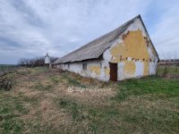 Eladó ipari ingatlan, Mezőfalván 130 M Ft / költözzbe.hu