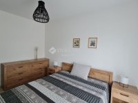Kiadó téglalakás, albérlet, Komáromban 300 E Ft / hó, 2 szobás