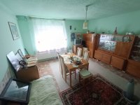 Eladó családi ház, Szákszenden 30 M Ft, 2 szobás