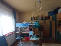 Eladó családi ház, XVII. kerületben 84.9 M Ft, 5 szobás
