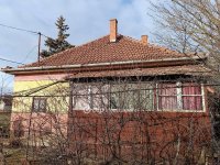 Eladó családi ház, Komádiban 8.5 M Ft, 2 szobás