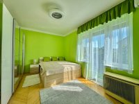 Kiadó téglalakás, albérlet, Pécsett 180 E Ft / hó, 2 szobás