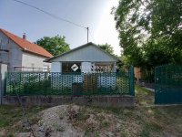 Eladó nyaraló, Tiszakécskén 8.9 M Ft, 2 szobás