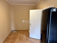 Eladó téglalakás, Komlón 18.5 M Ft, 2 szobás