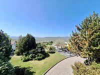Eladó családi ház, Szentendrén 293 M Ft, 6 szobás
