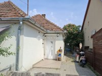 Eladó családi ház, Szigethalmon 66.8 M Ft, 4 szobás