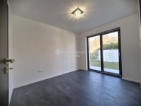 Eladó családi ház, Szentendrén 349.9 M Ft, 5 szobás