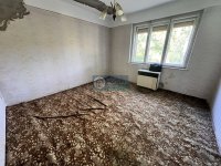 Eladó családi ház, Arlón 10.3 M Ft, 5 szobás