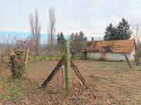 Eladó családi ház, Lakhegyen 2.4 M Ft, 2 szobás