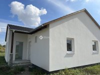 Eladó családi ház, Ráckevén 85.9 M Ft, 5 szobás