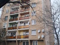 Eladó panellakás, Nyergesújfaluban 33 M Ft, 2 szobás