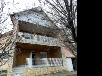 Eladó családi ház, Tápiószentmártonon 40 M Ft, 6 szobás