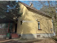 Kiadó családi ház, albérlet, Komáromban, Toboz utcában