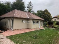 Eladó családi ház, Pócsmegyeren 79.9 M Ft, 3 szobás