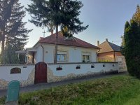 Eladó családi ház, Tápiószecsőn 74.9 M Ft, 5 szobás