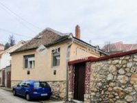 Eladó családi ház, Pécsett 46.9 M Ft, 3 szobás