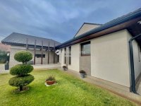 Eladó családi ház, Kecskeméten 150 M Ft, 4+1 szobás