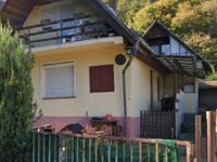 Eladó családi ház, Nagymaroson 30 M Ft, 2 szobás