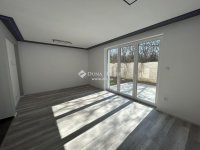 Eladó családi ház, Vecsésen 119.9 M Ft, 5 szobás