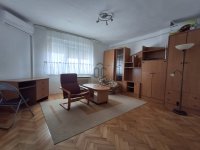Kiadó téglalakás, albérlet, Pécsett 120 E Ft / hó, 1 szobás