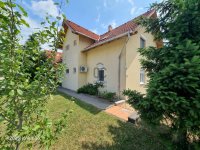 Eladó téglalakás, Balatonalmádiban 87 M Ft, 3 szobás