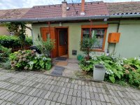 Eladó családi ház, Budakeszin, Fő utcában 49.9 M Ft, 3 szobás