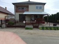 Eladó családi ház, Zsurkon 35.5 M Ft, 4 szobás