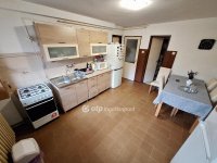Eladó családi ház, Tiszakécskén 49.9 M Ft, 3 szobás