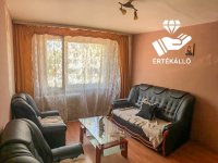 Eladó panellakás, Nyíregyházán 31.9 M Ft, 3 szobás