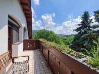 Eladó családi ház, Kesztölcön 118.9 M Ft, 6 szobás