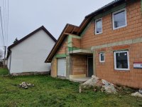 Eladó ikerház, Kápolnásnyéken 103.5 M Ft, 5 szobás