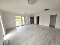Eladó ikerház, Szentkirályszabadján 82.5 M Ft, 3 szobás