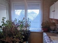 Eladó téglalakás, Békésen 21 M Ft, 1+2 szobás